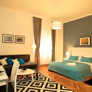 contarini-luxury-rooms.splithotels.org/